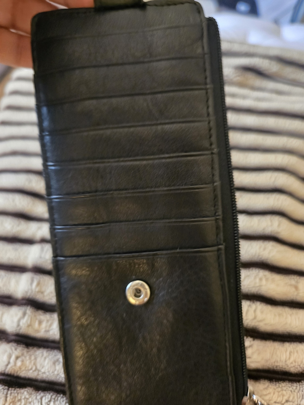 LODIS Black Long Wallet Card Holder (RFID) - Picture 8 of 8